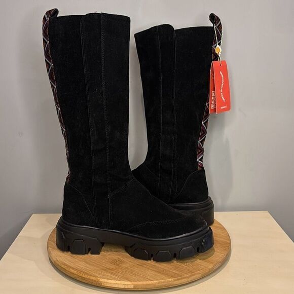 Farm Rio Women's Knee High Vegan Suede Round Toe Tall Lug Boots Black Size 8 NWT - Picture 7 of 12